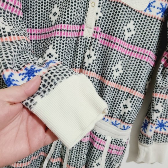 Kensie Onesie Hooded Fleece Pattern PJ's Large - Picture 12 of 16